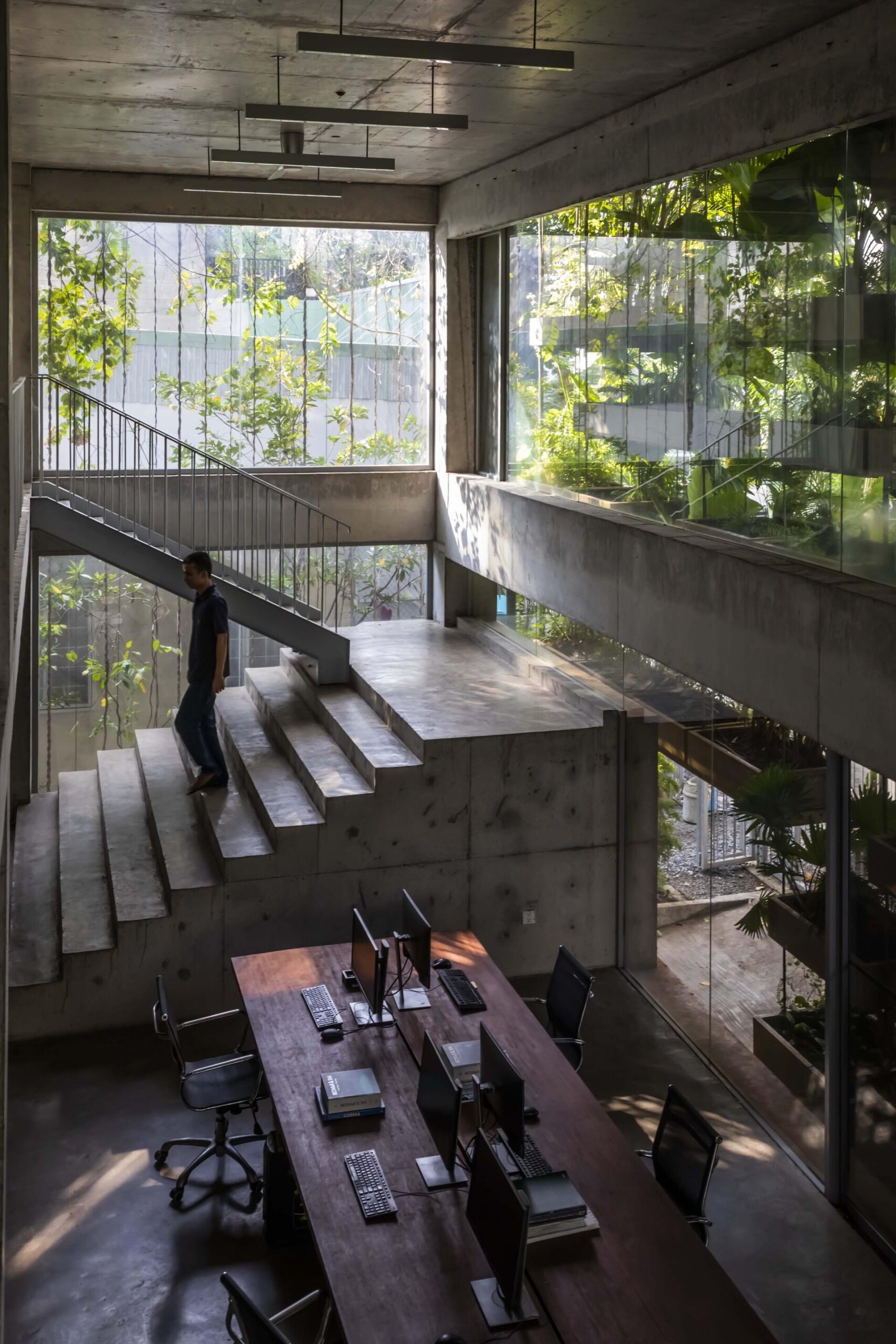 bare concrete internal structure Reducing Risk by Choice of Construction Method